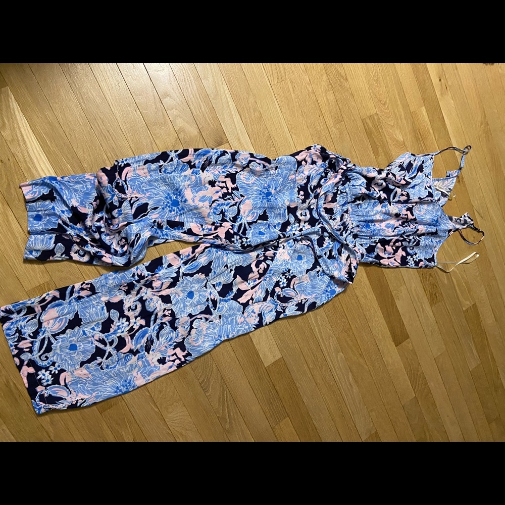 Lilly Pulitzer jumpsuit size medium